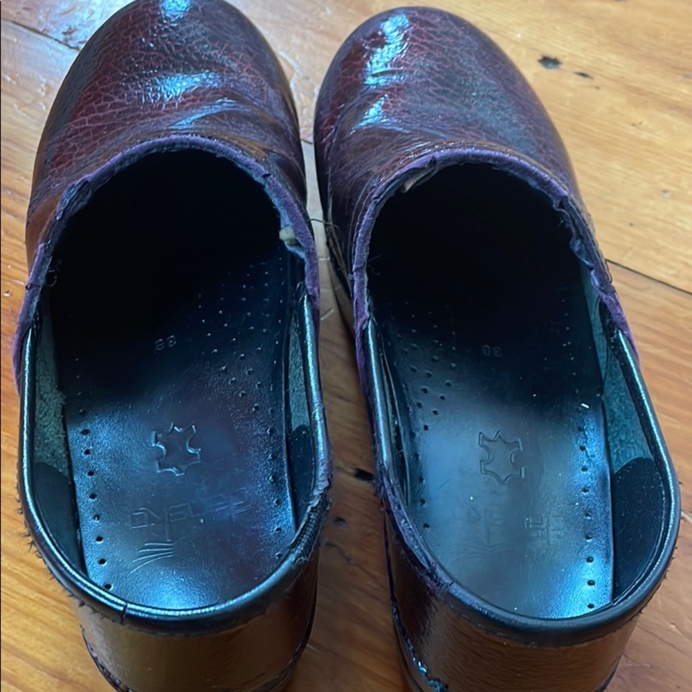 Dansko Red Clogs, Size 38 - image 2